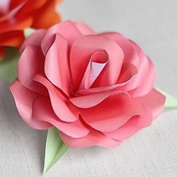 简单折纸漂亮玫瑰花的折法步骤图解教程