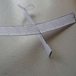 纸飞机的做法：教你自制滑翔机
