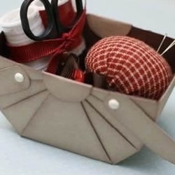 纸盒废物利用 折纸制作带拉手的收纳盒图解